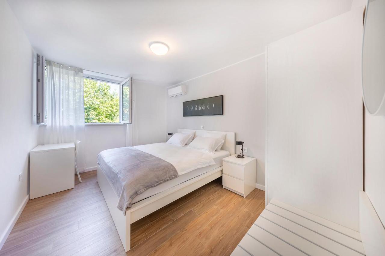 Apartment Fani With Free Private Parking Дубровник Екстериор снимка